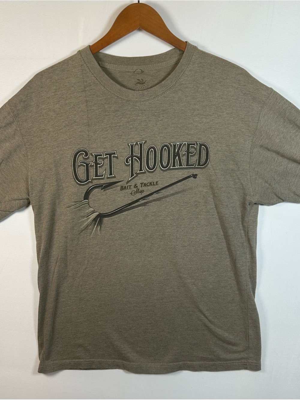 Newport Blue Get Hooked Bait & Tackle Graphic Tee Grey Medium